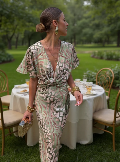 Claire | Midi-Kleid in KupferfarbeHüfte